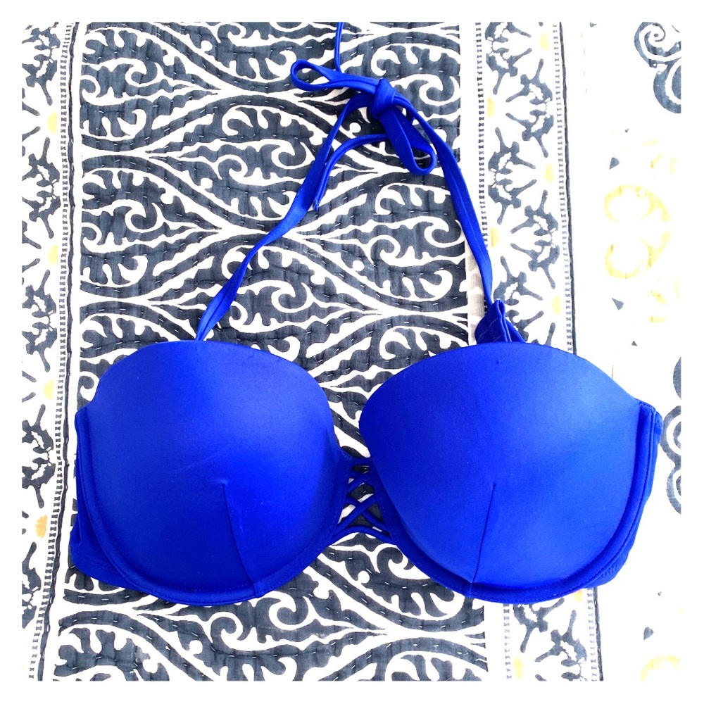 Victoria’s Secret bikini top